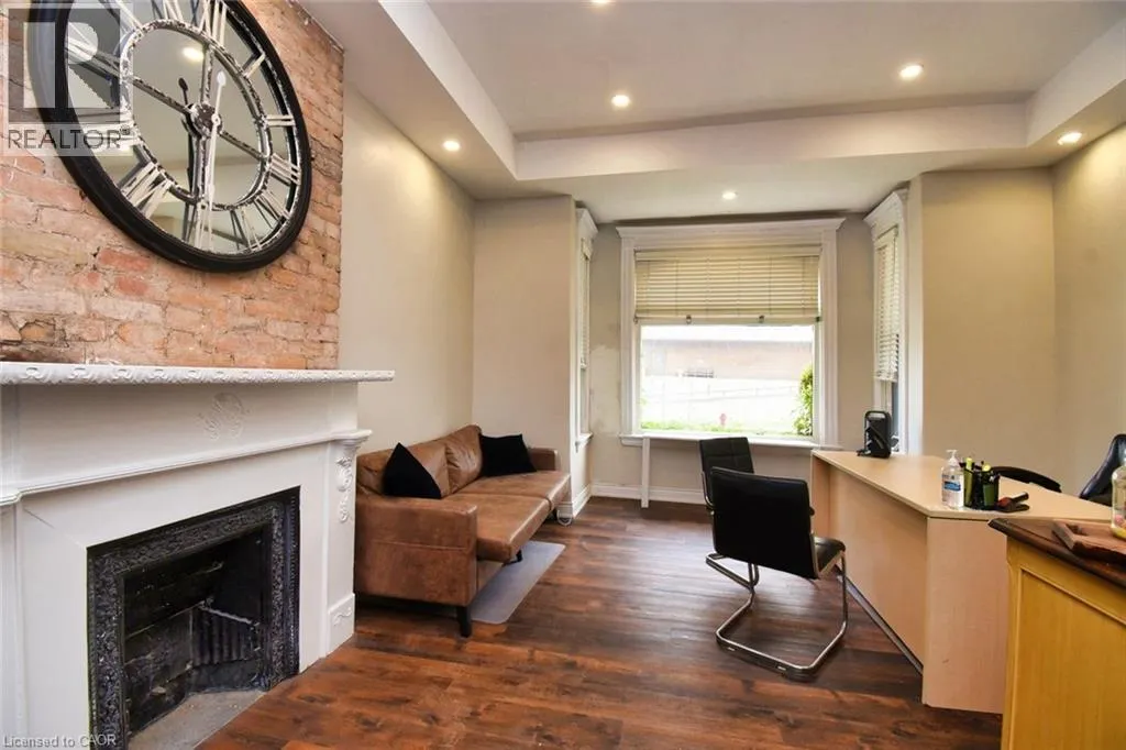 242 JAMES Street S Unit# 1, #1