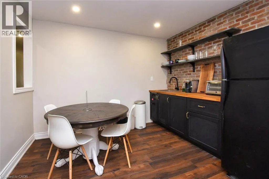 242 JAMES Street S Unit# 1, #1