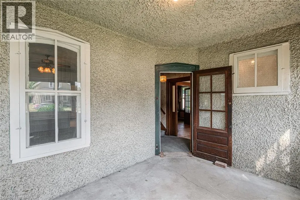 405 MAPLE Avenue S
