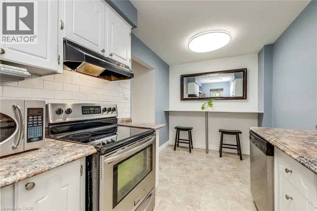 1548 NEWLANDS Crescent Unit# 14, #14