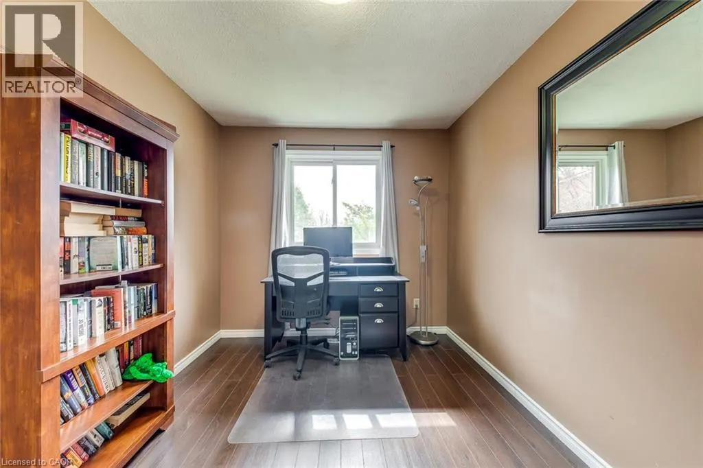 1548 NEWLANDS Crescent Unit# 14, #14