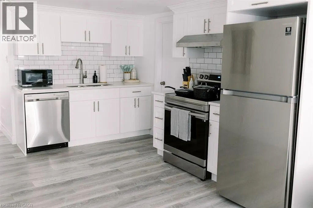 261 BELMONT Avenue W Unit# B - LOWER, #B - LOWER