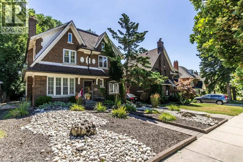 97 UNION Boulevard