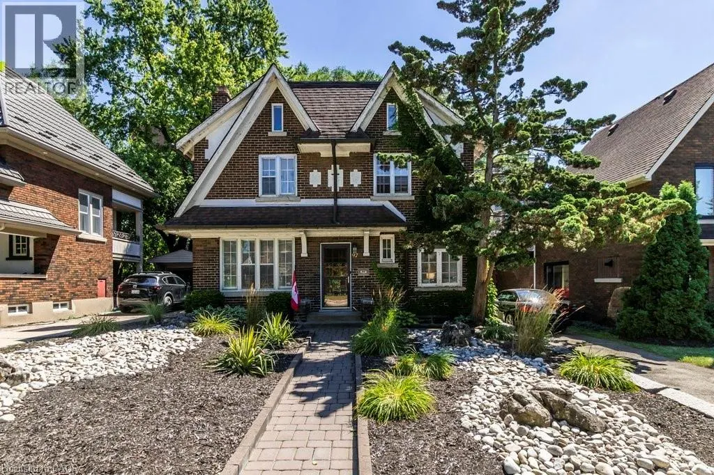 97 UNION Boulevard
