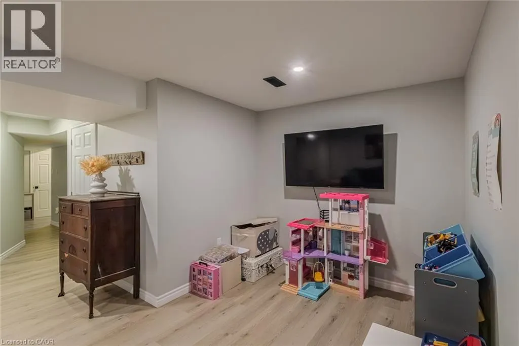37 TRILLIUM Way