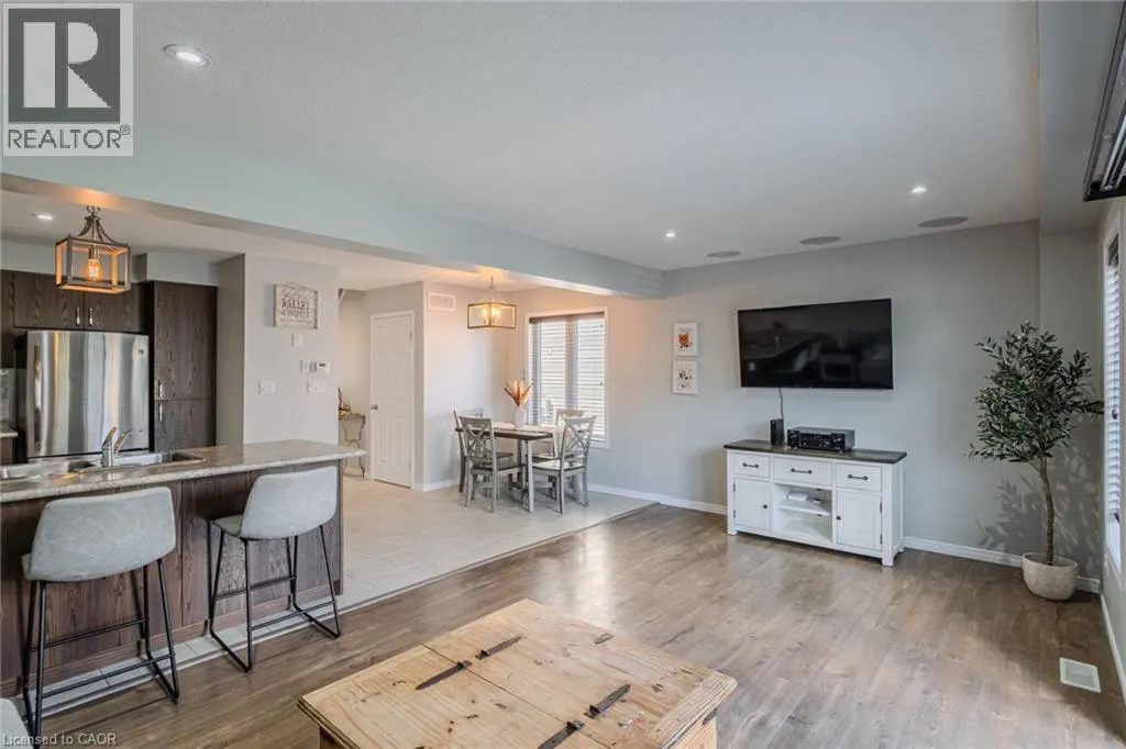 37 TRILLIUM Way
