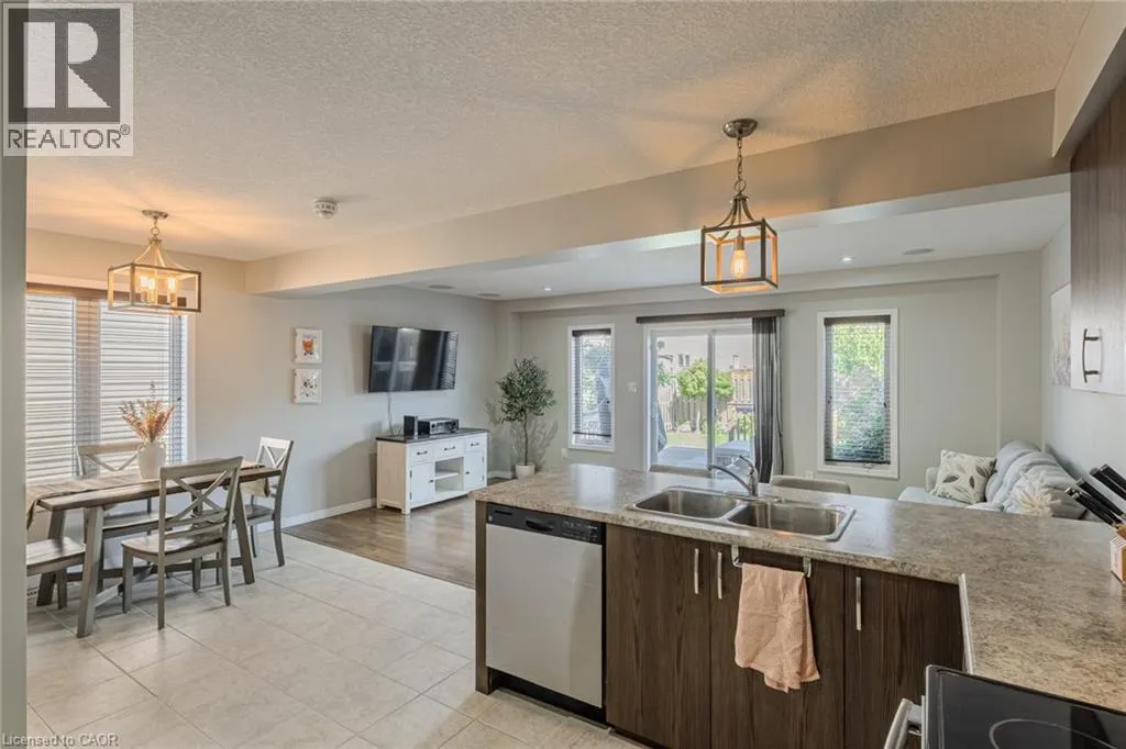 37 TRILLIUM Way