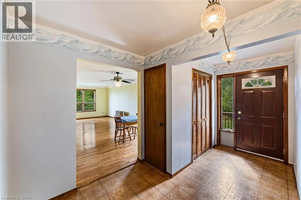 1744 6TH CON RD W