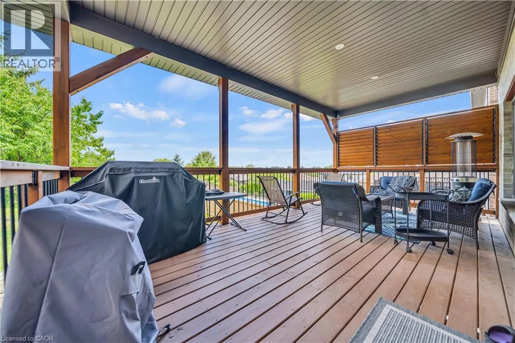50 HORSESHOE Crescent