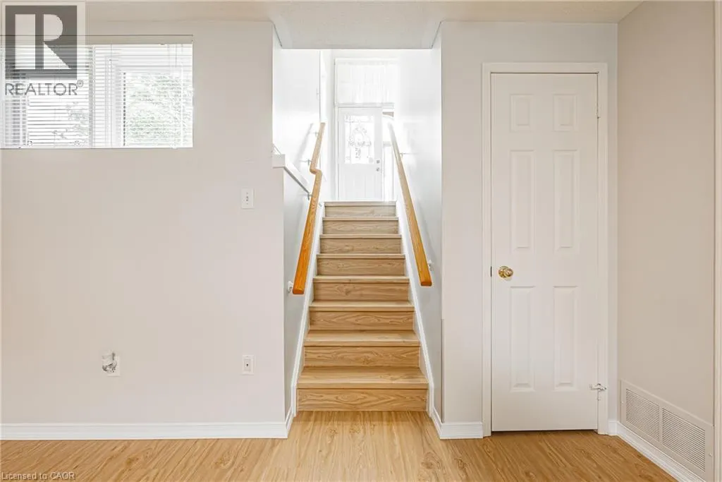 12 SUMMERFIELD Crescent