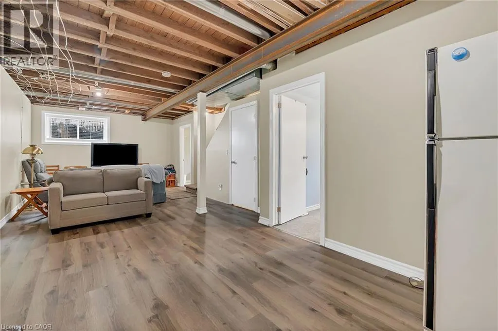 20 HOOVER POINT Lane