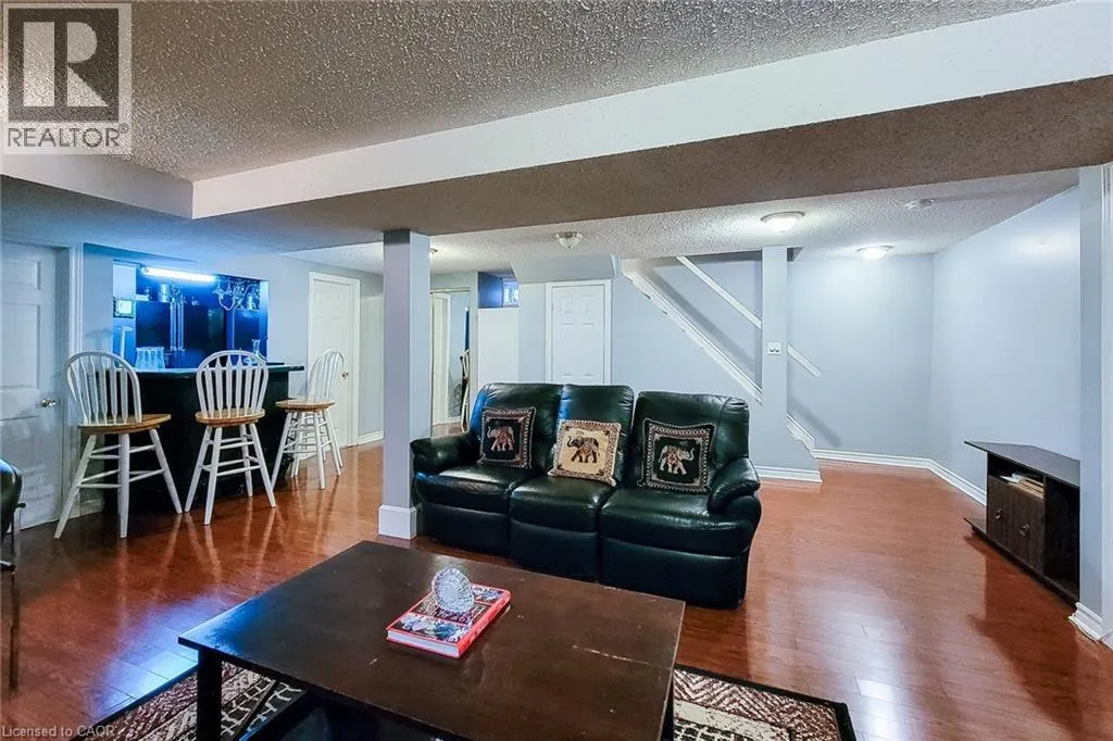 535 UPPER HORNING Road