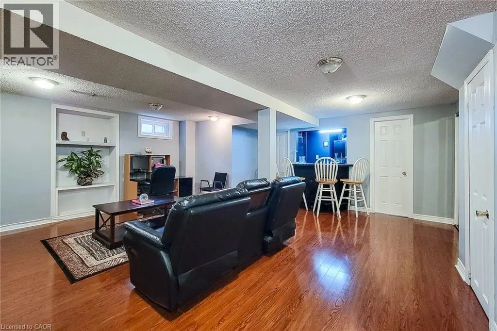535 UPPER HORNING Road