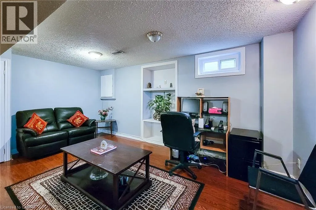 535 UPPER HORNING Road