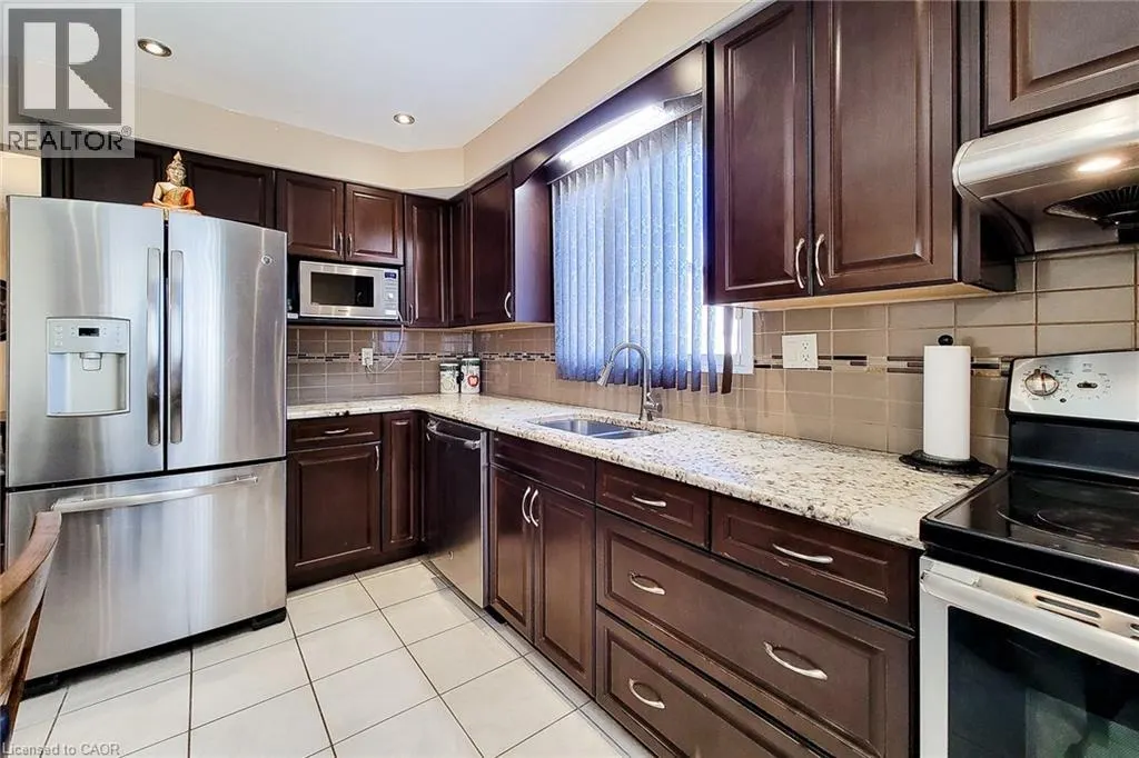 535 UPPER HORNING Road