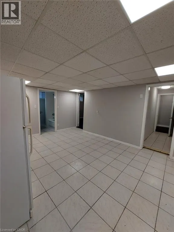 21 BEVERLEY Street Unit# (LOWER), #(LOWER)
