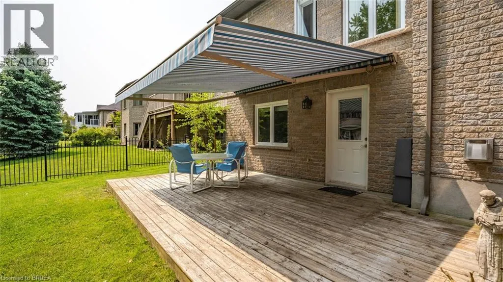 2 HUNTER Drive S
