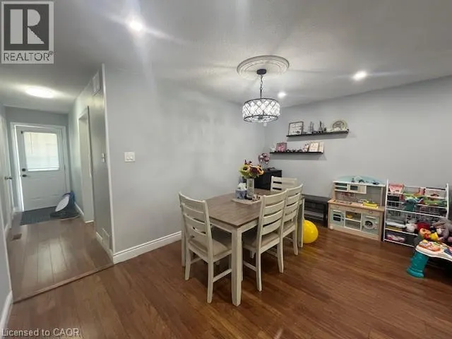 15 GREEN VALLEY Drive Unit# 1, #1