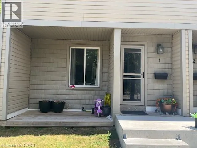 15 GREEN VALLEY Drive Unit# 1, #1