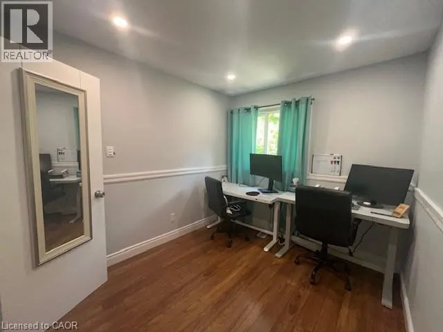 15 GREEN VALLEY Drive Unit# 1, #1