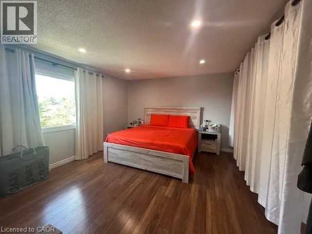 15 GREEN VALLEY Drive Unit# 1, #1