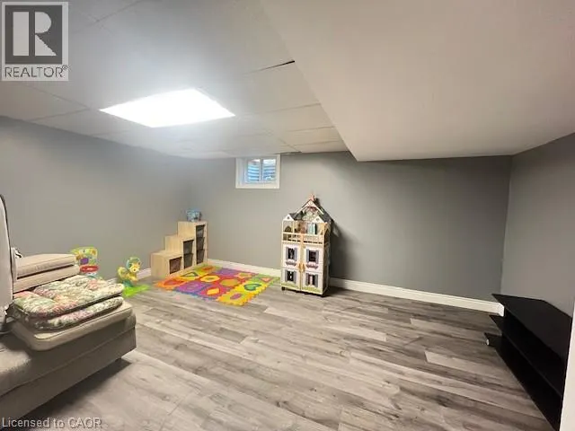 15 GREEN VALLEY Drive Unit# 1, #1