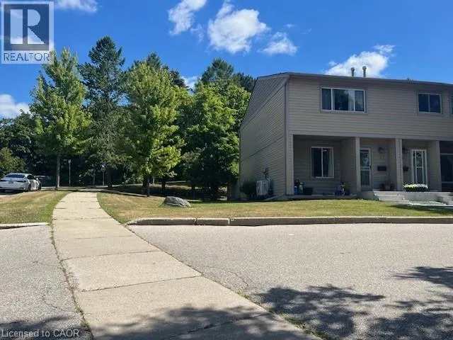 15 GREEN VALLEY Drive Unit# 1, #1