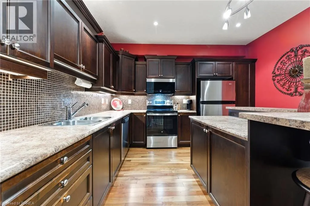 655 PARK Road N Unit# 2, #2