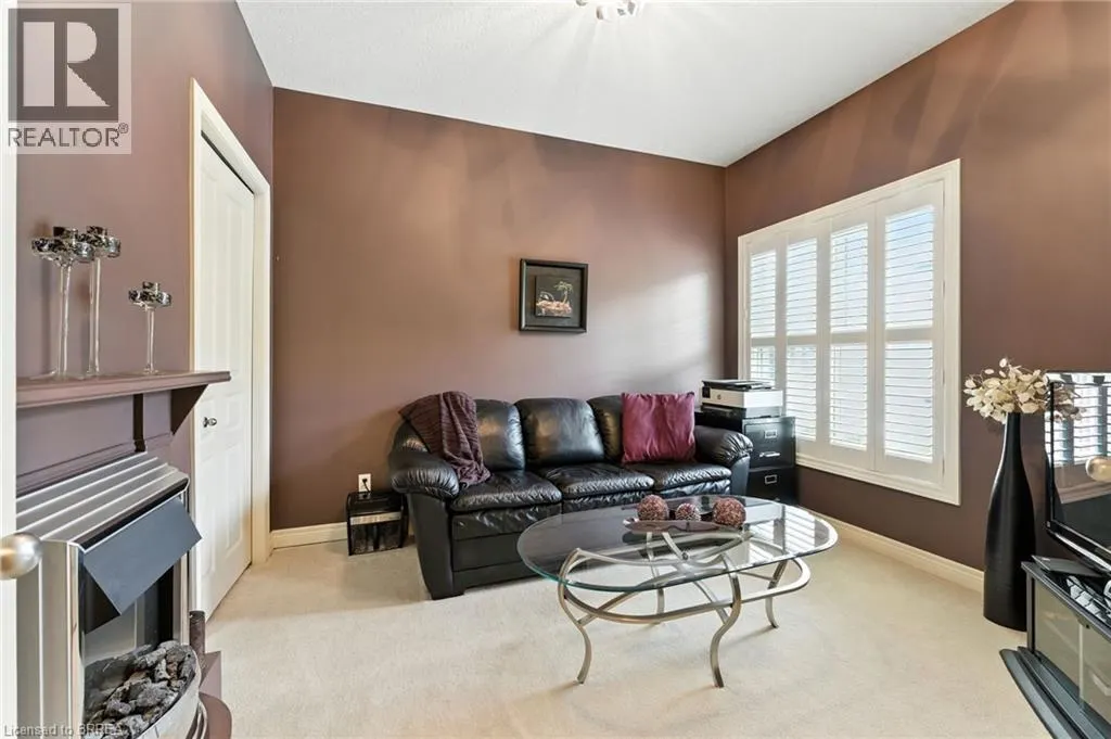 655 PARK Road N Unit# 2, #2
