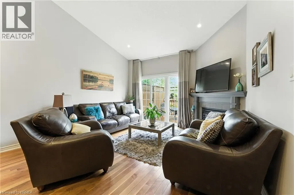 655 PARK Road N Unit# 2, #2