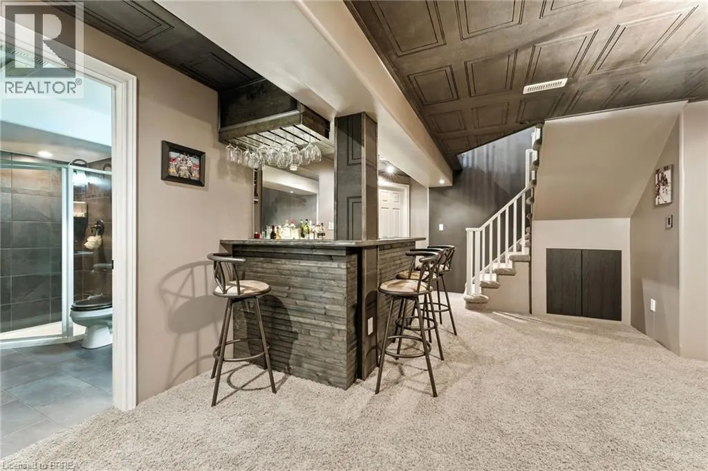655 PARK Road N Unit# 2, #2