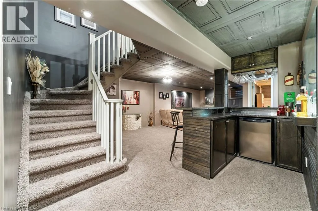 655 PARK Road N Unit# 2, #2