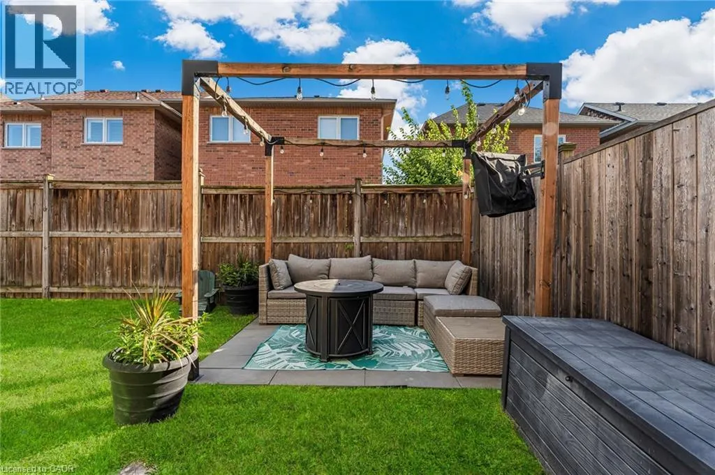 117 GLENMEADOW Crescent