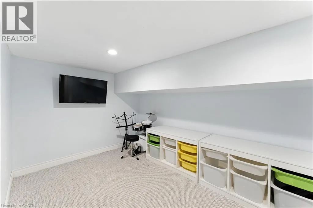 124 SOUTHWOOD Drive