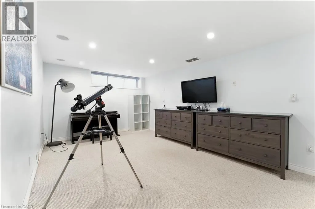 124 SOUTHWOOD Drive