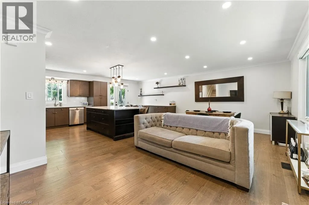 124 SOUTHWOOD Drive