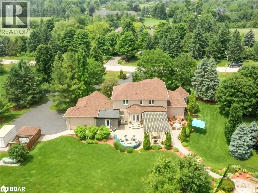 10 FOREST RIDGE Crescent