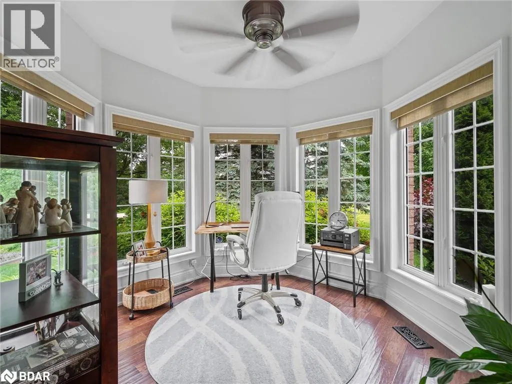 10 FOREST RIDGE Crescent