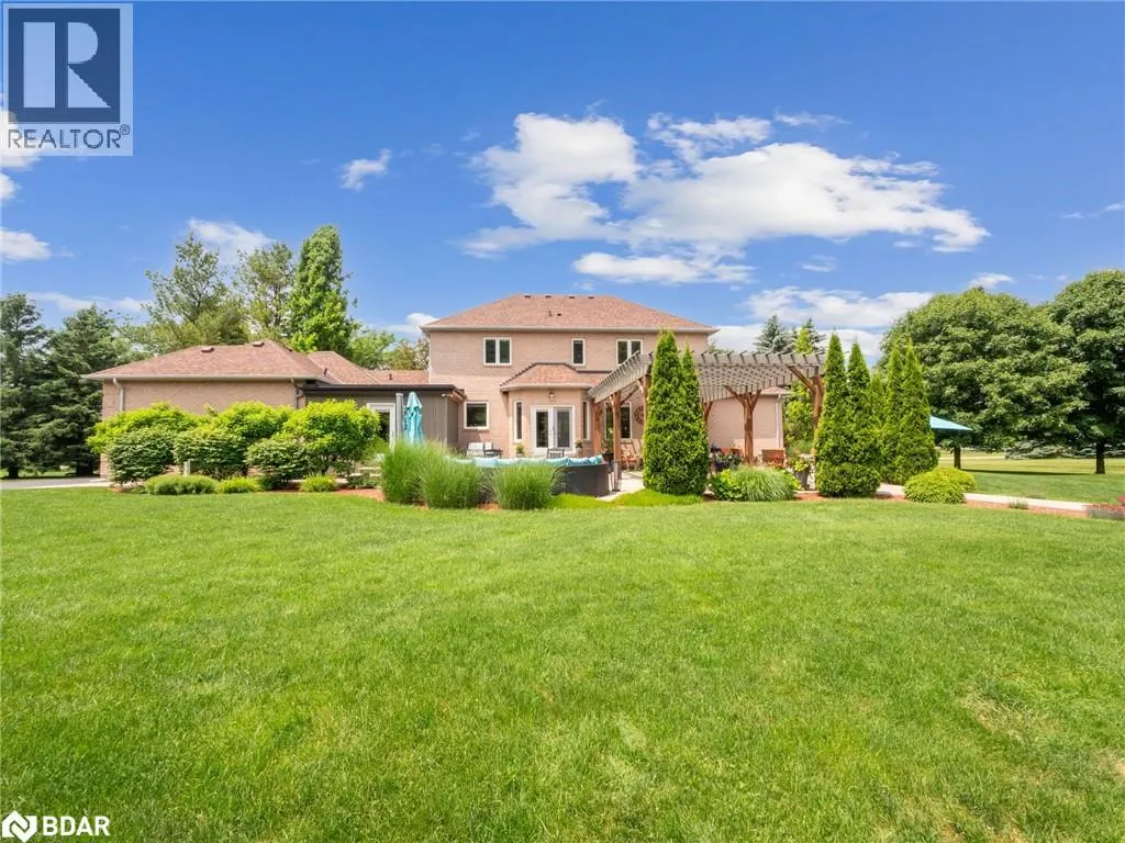 10 FOREST RIDGE Crescent