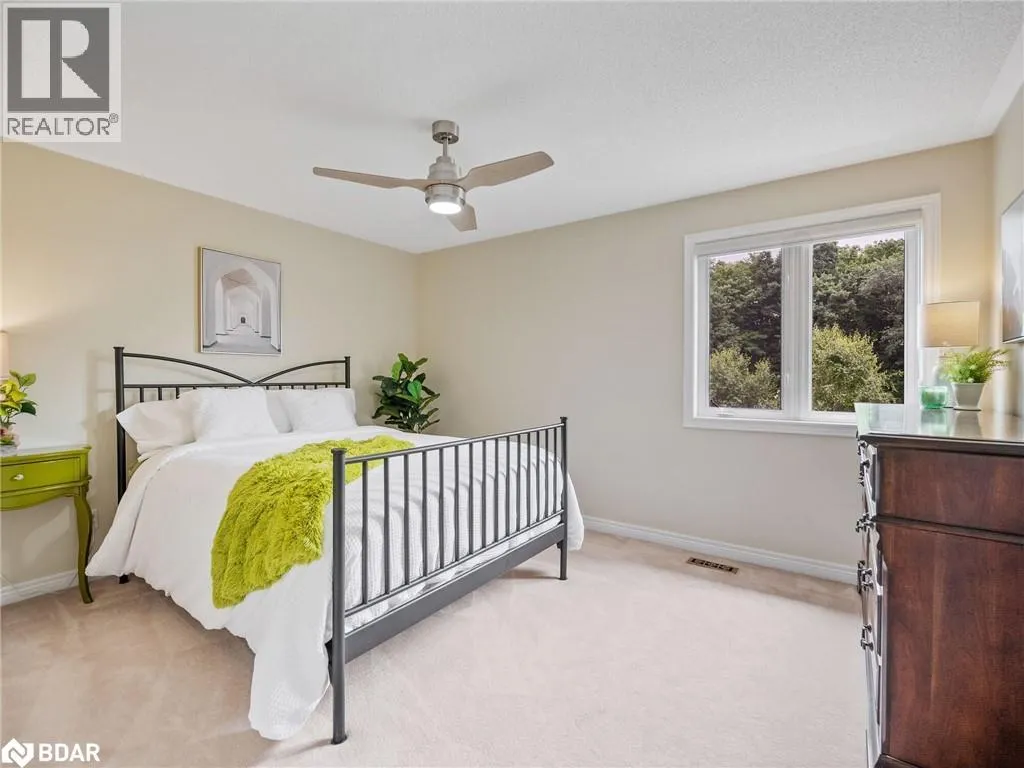 10 FOREST RIDGE Crescent