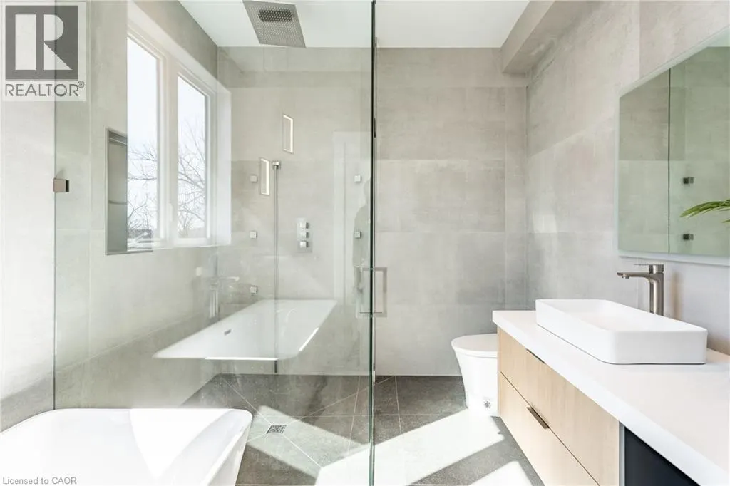 25 SHADYSIDE Avenue Unit# A, #A