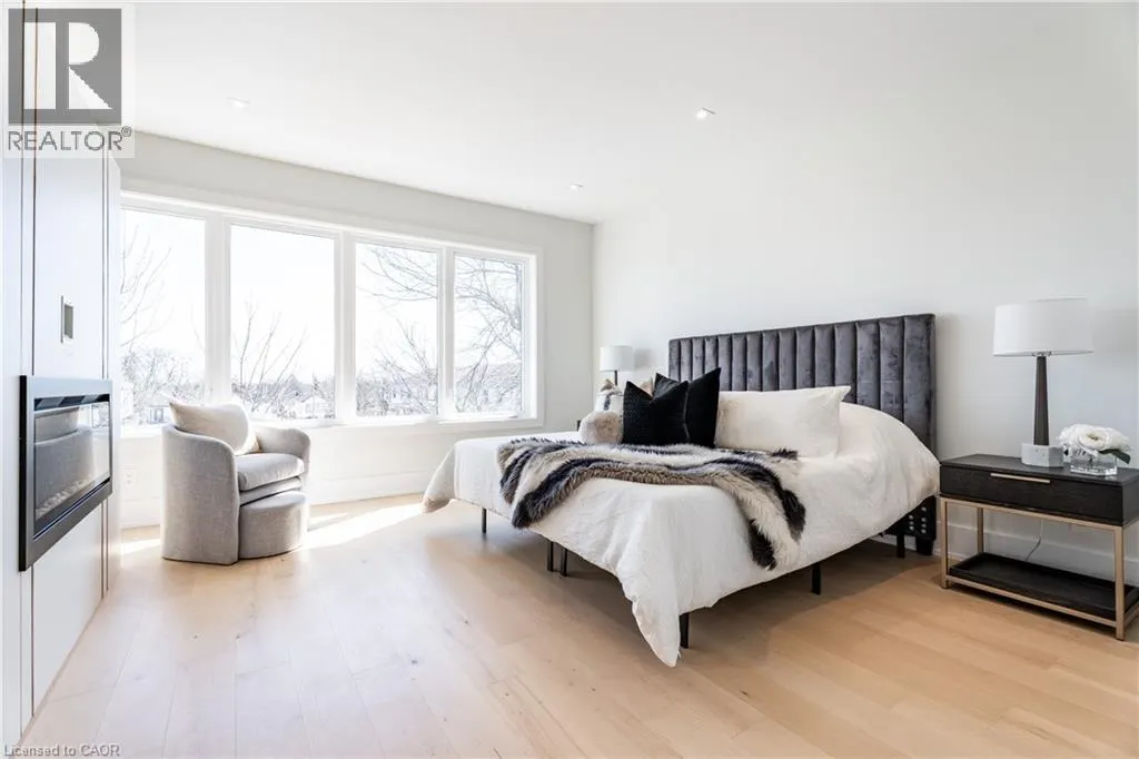 25 SHADYSIDE Avenue Unit# A, #A