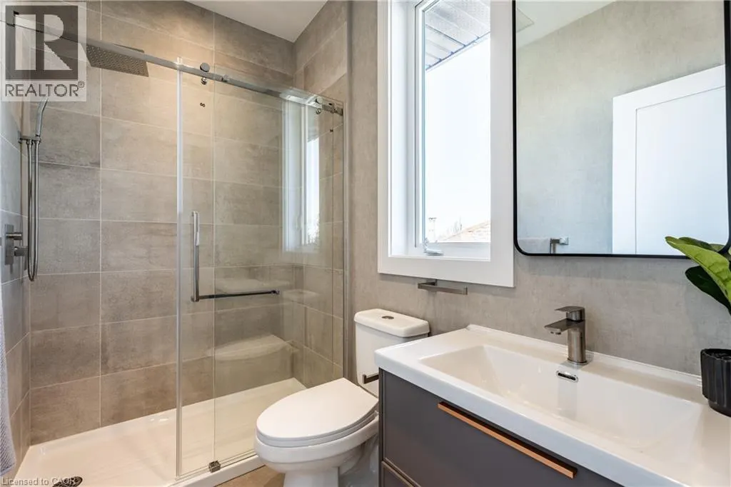 25 SHADYSIDE Avenue Unit# A, #A