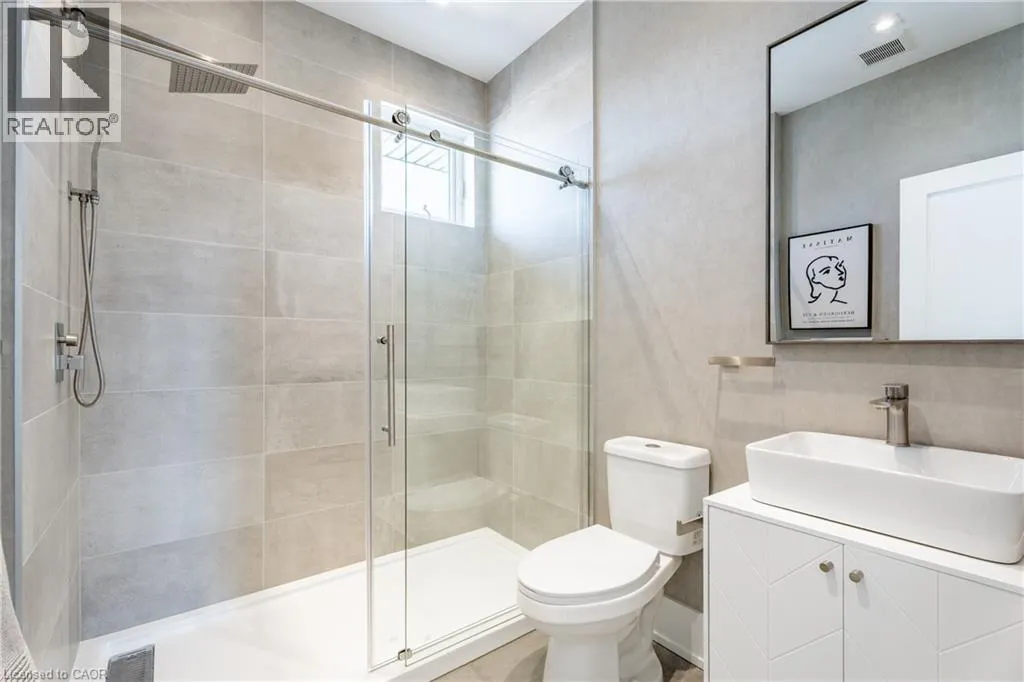 25 SHADYSIDE Avenue Unit# A, #A
