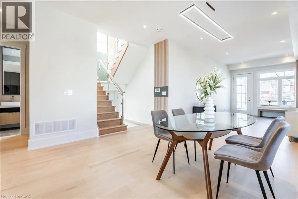 25 SHADYSIDE Avenue Unit# A, #A