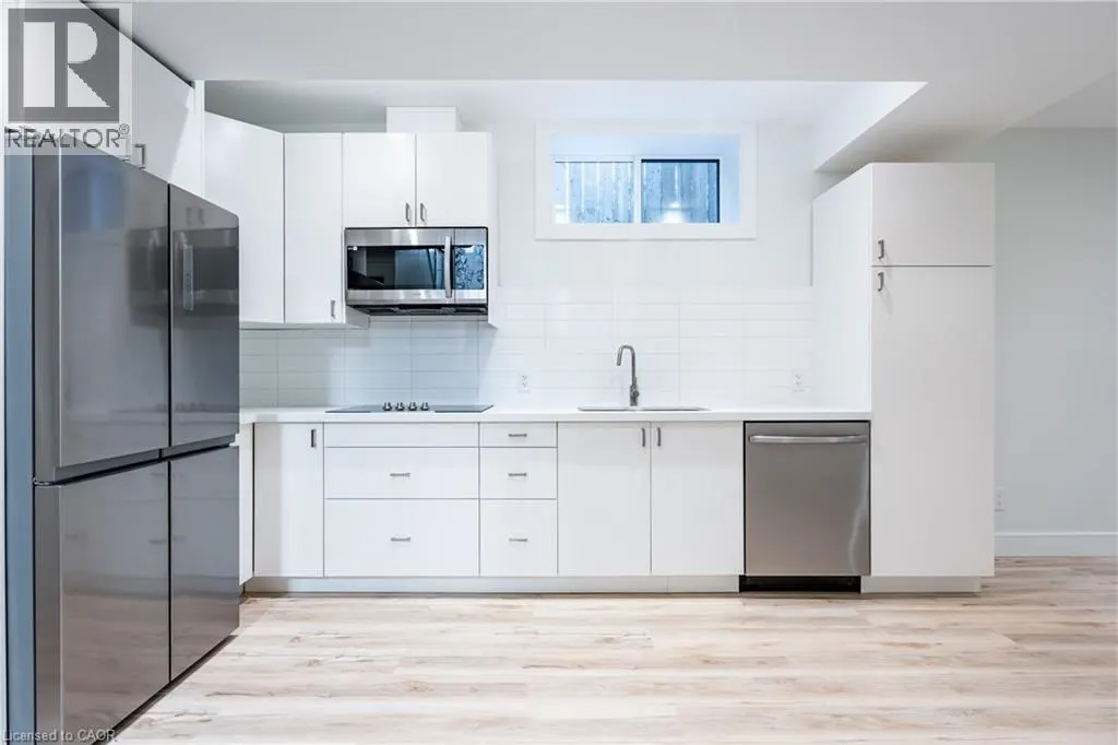 25 SHADYSIDE Avenue Unit# B, #B
