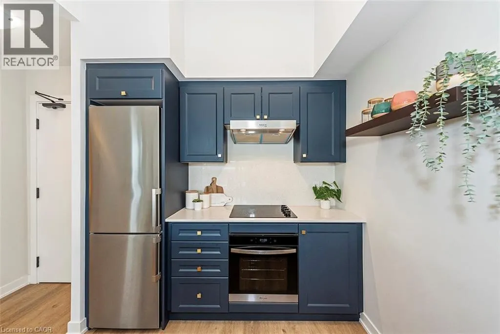 600 NORTH SERVICE ROAD Road Unit# 606, #606