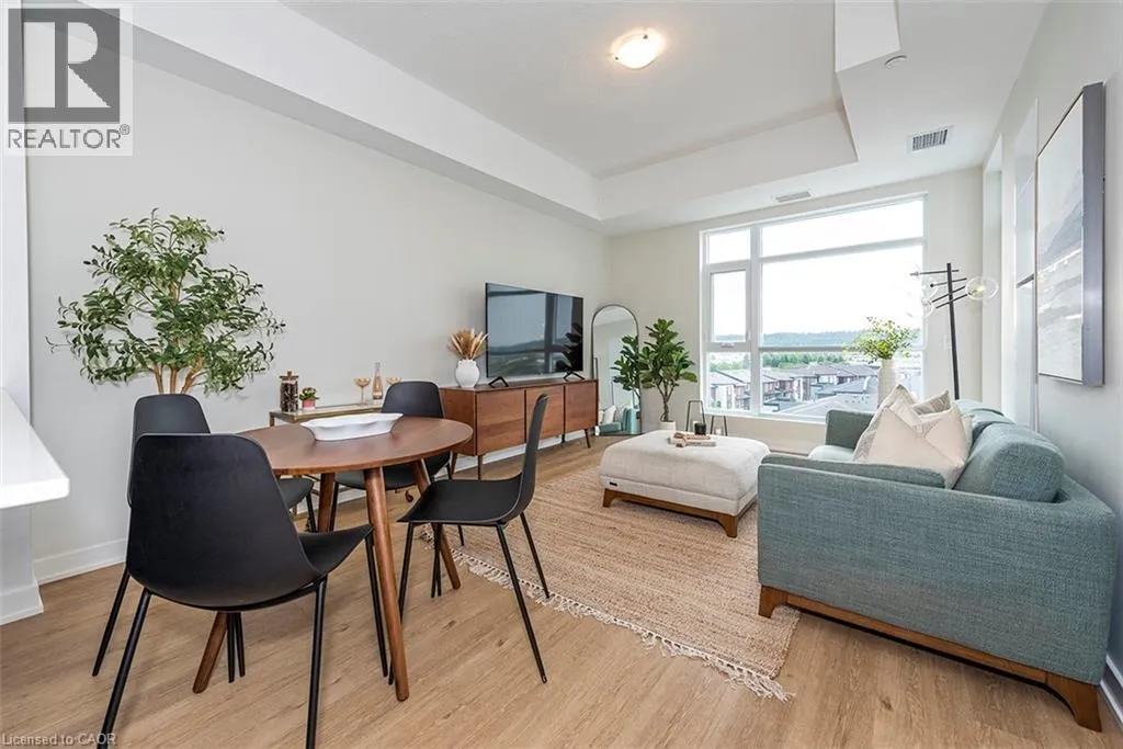600 NORTH SERVICE ROAD Road Unit# 606, #606