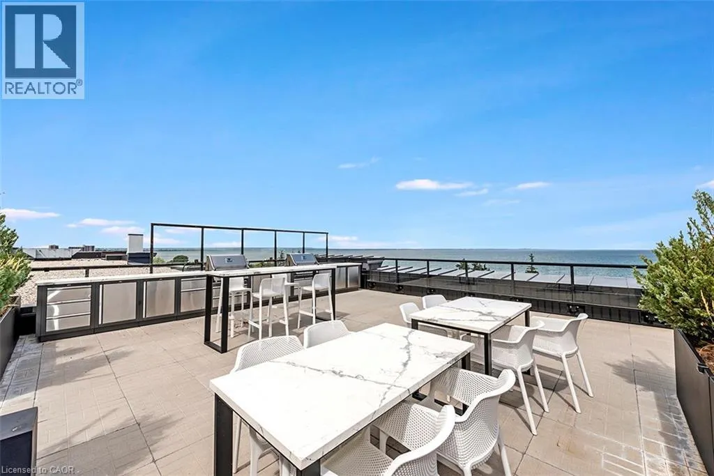 600 NORTH SERVICE ROAD Road Unit# 606, #606