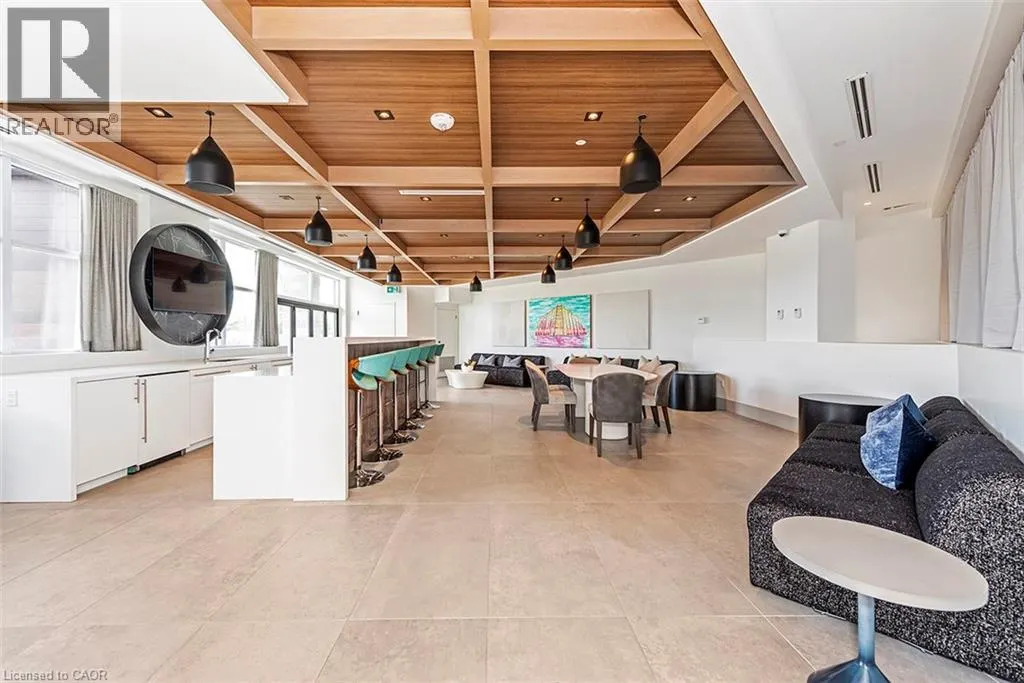 600 NORTH SERVICE ROAD Road Unit# 606, #606